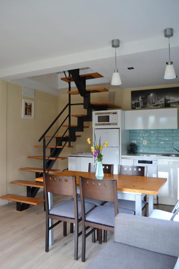Apartamentos Puerta De Gijon Luaran gambar