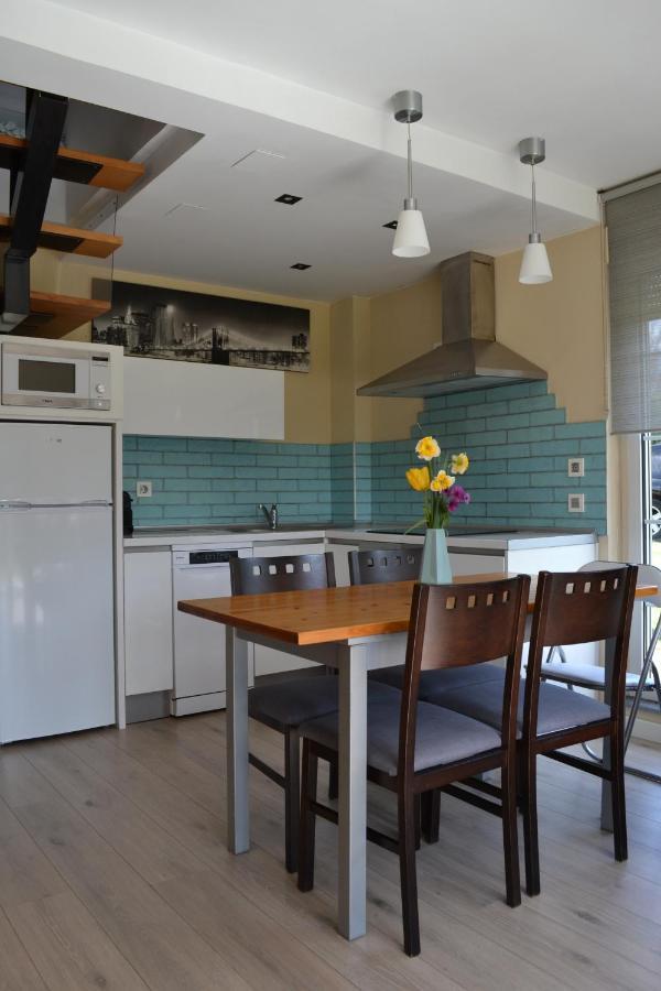 Apartamentos Puerta De Gijon Luaran gambar