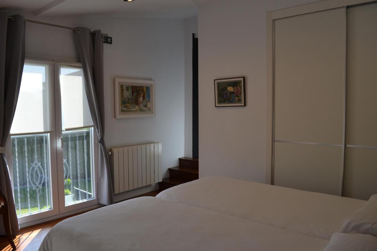 Apartamentos Puerta De Gijon Luaran gambar