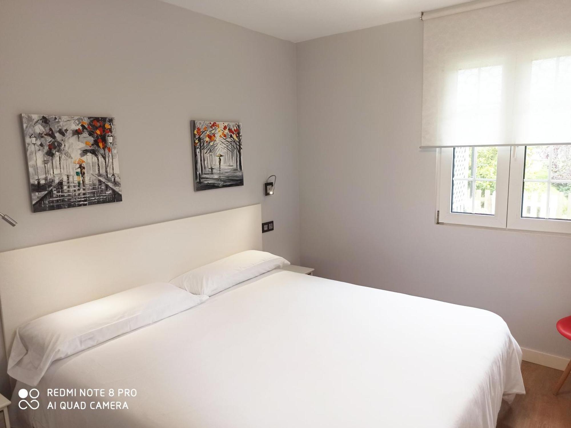 Apartamentos Puerta De Gijon Luaran gambar