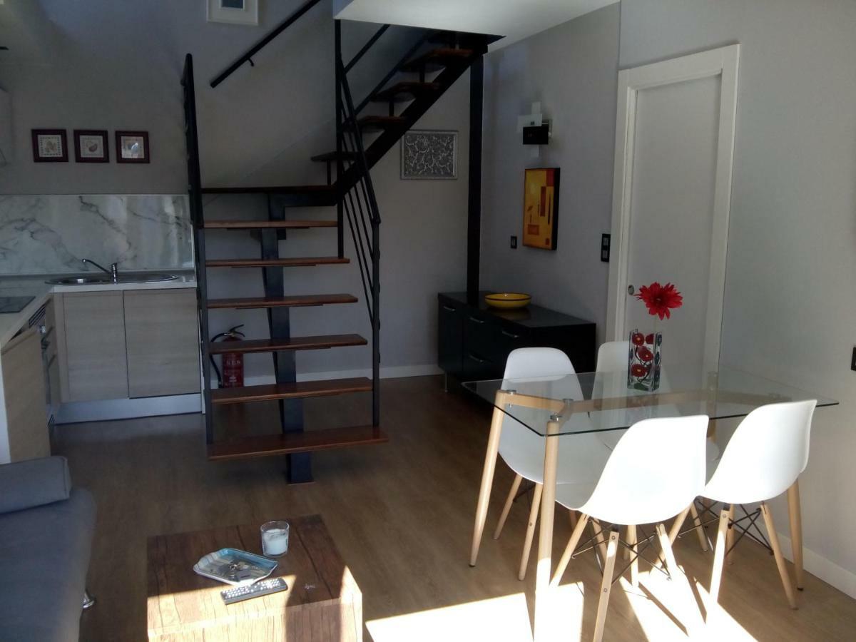 Apartamentos Puerta De Gijon Luaran gambar