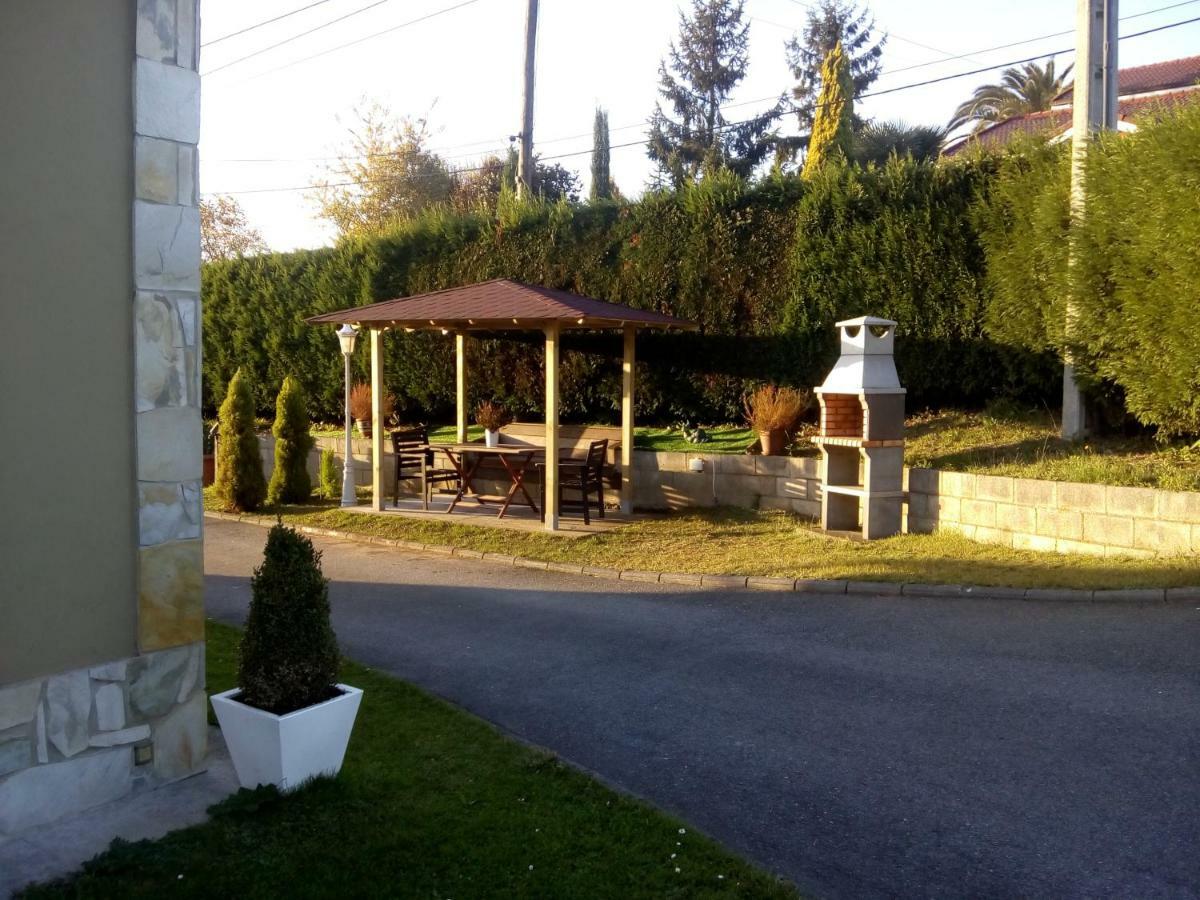 Apartamentos Puerta De Gijon Luaran gambar